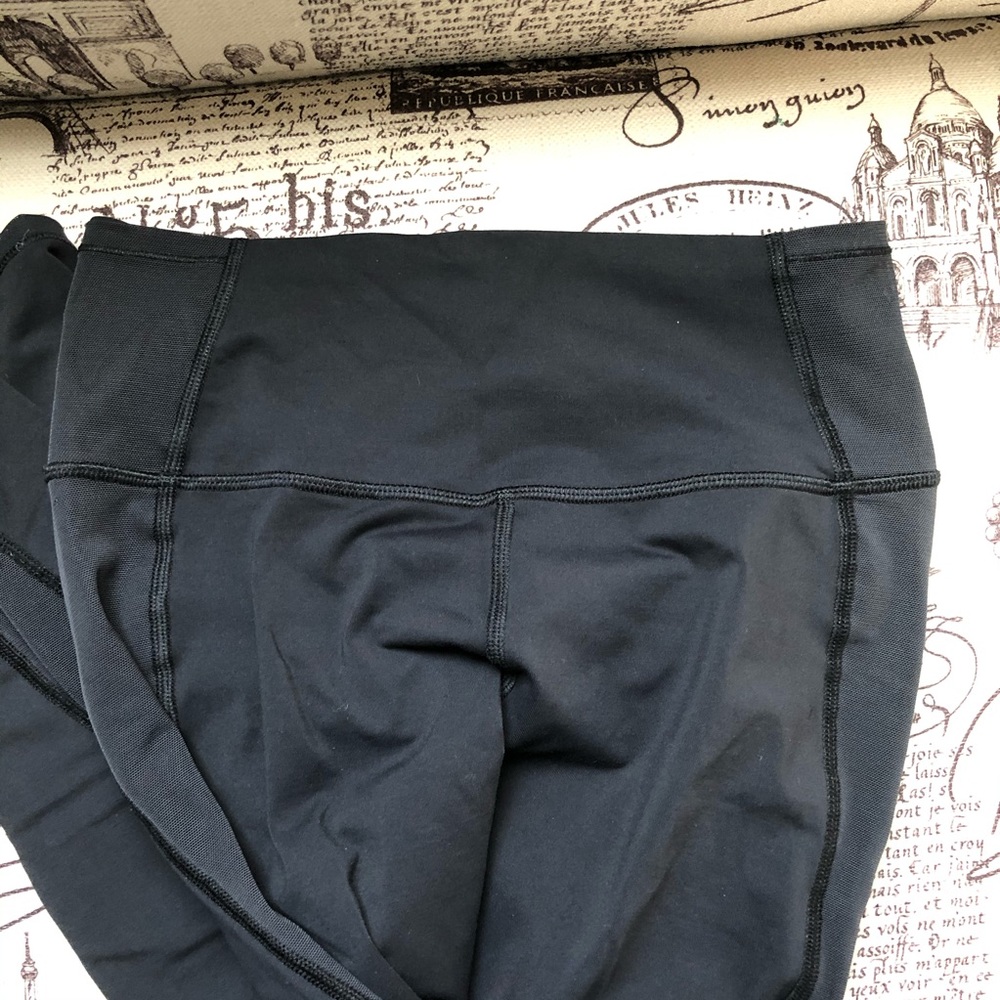 ‼️SOLD‼️Lululemon Train Times 7/8 - Picture 5 of 6